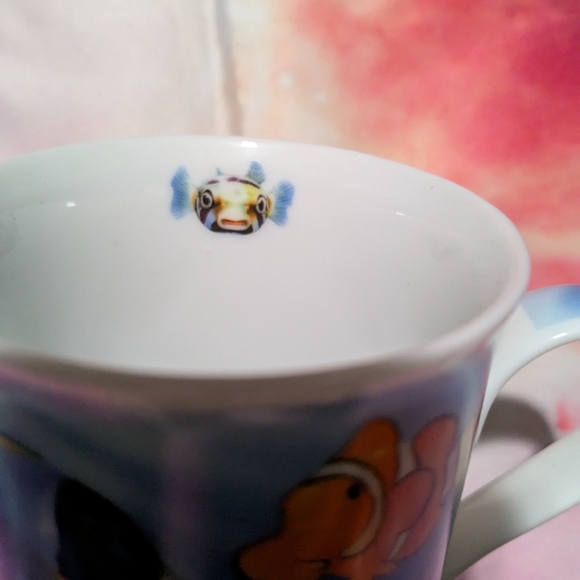 Colorful Fish Mug - Picture 4 of 5